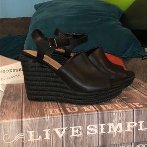 Torrid platform sandals size 11W